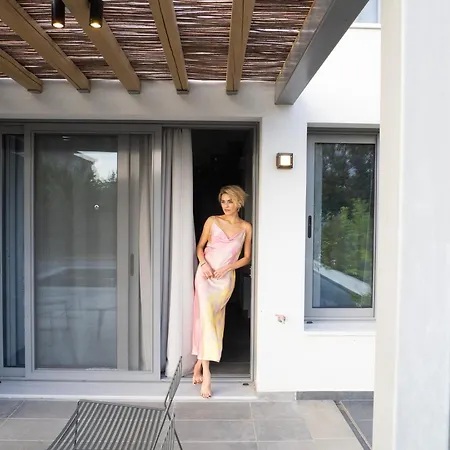 Sea Breeze Maistro 4per With Private Pool * Kandia