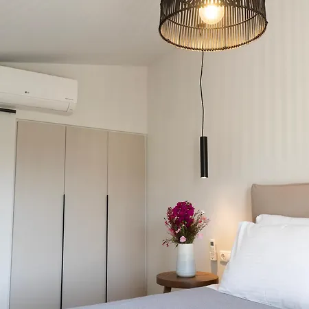 Sea Breeze Maistro 4per With Private Pool Кандия