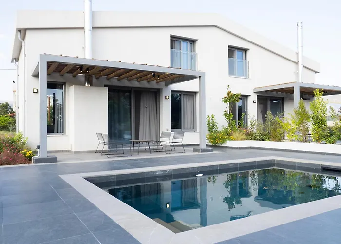 Sea Breeze Maistro 4per With Private Pool